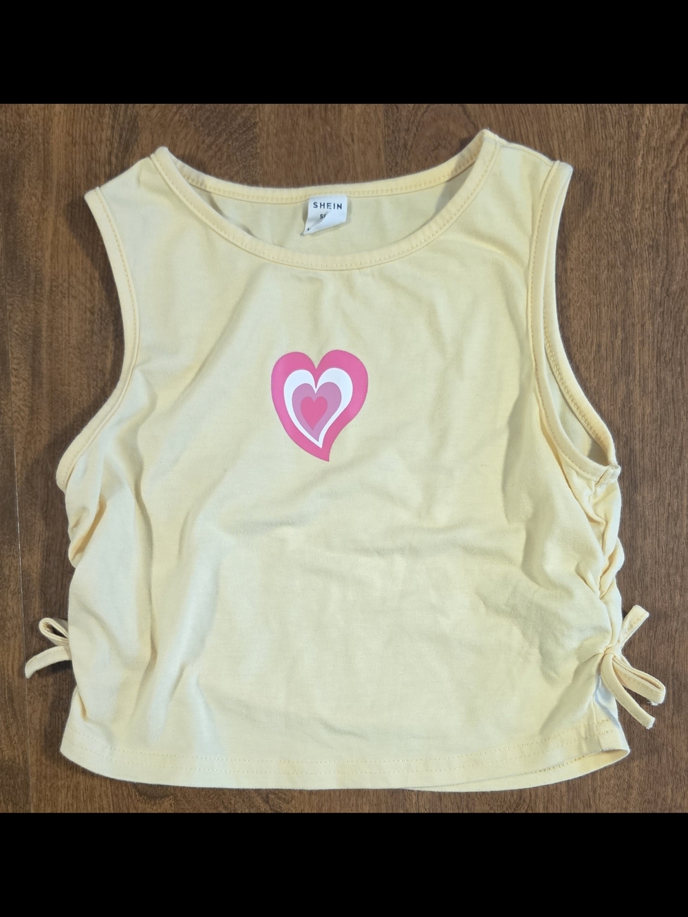 SHEIN Cream Clothing Label Tag‎